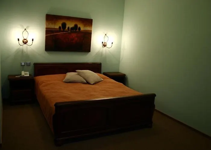 Zlaty Lev Hotel 3*